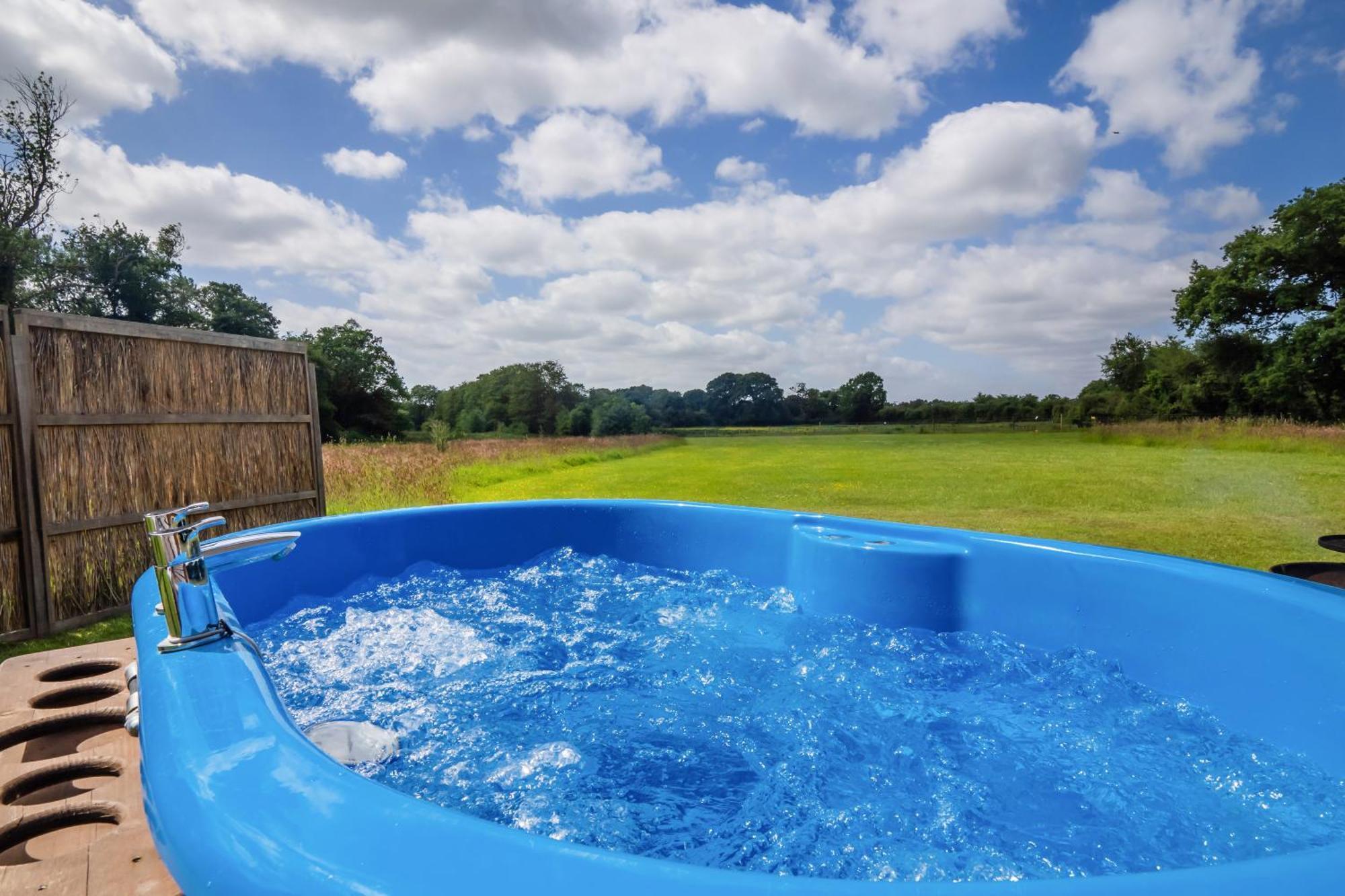 Hall Retreats Campsite Dilham